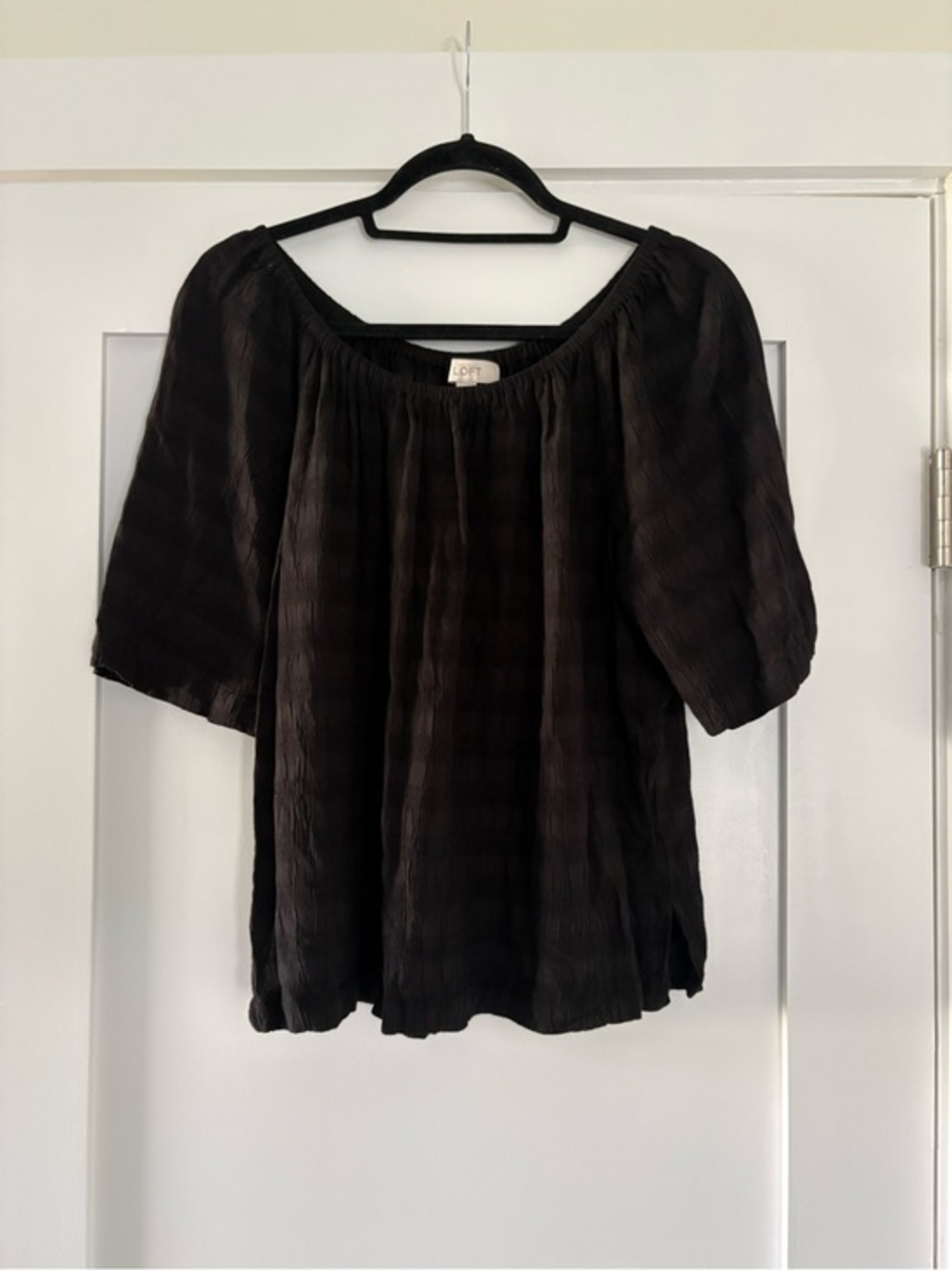 LOFT Black Textured Crinkle Off The Shoulder Blouse Sz M